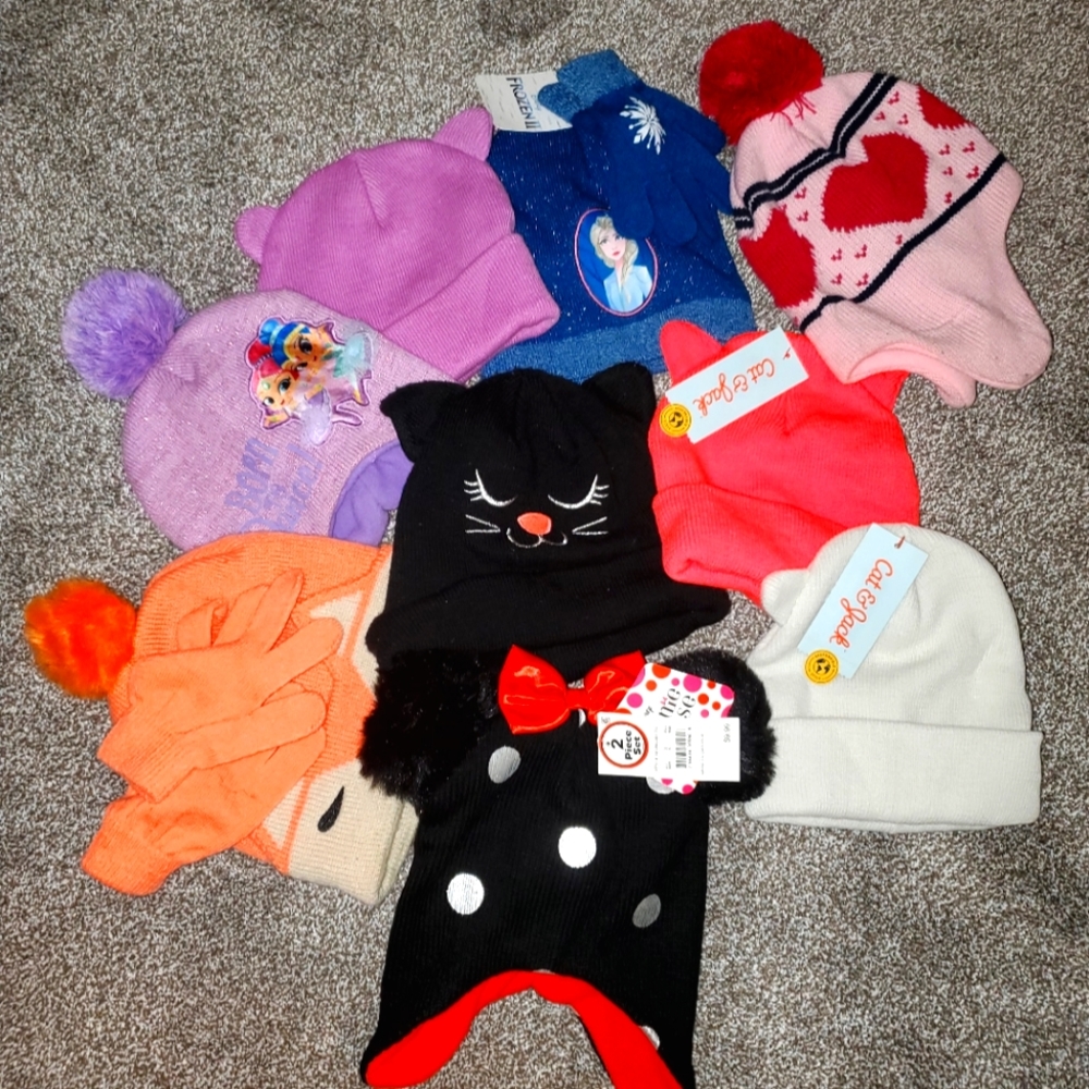 Baby/toddler hats and gloves